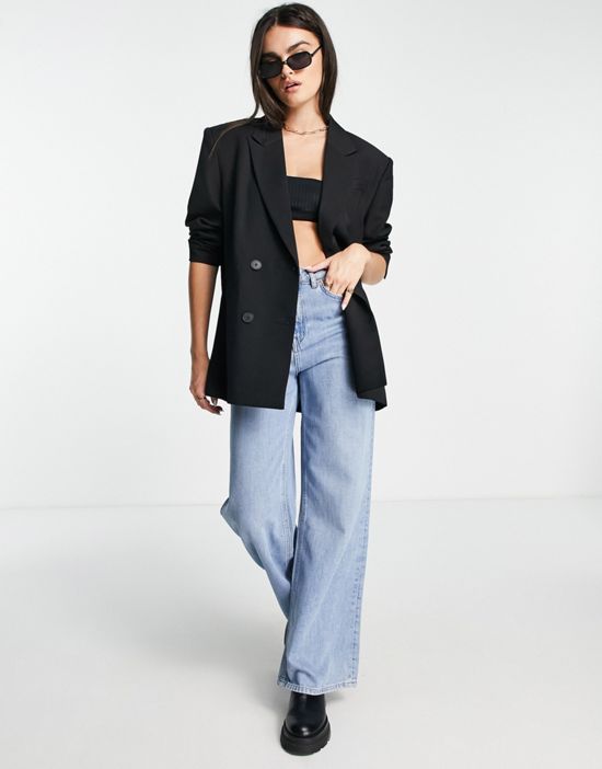 https://images.asos-media.com/products/na-kd-dropped-shoulder-oversize-blazer-in-black/203609766-3?$n_550w$&wid=550&fit=constrain