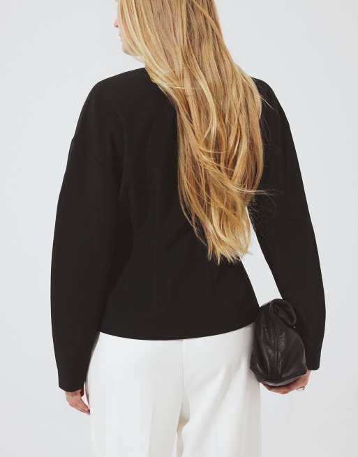 NA-KD – Elegante, figurbetonte Bluse in Cremeweiß mit Knopfleiste, 2 von 5