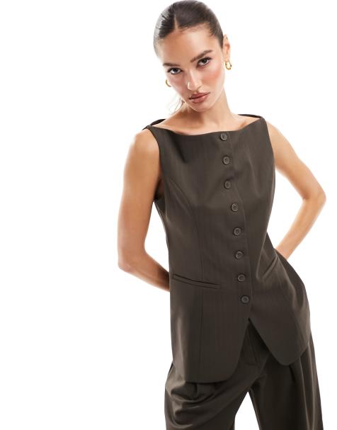 NA-KD - Elegante gilet met boothals in donkerolijfgroen, deel van co-ord set - view 1