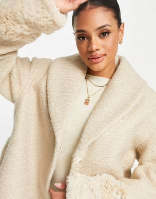 fur collar beige coat