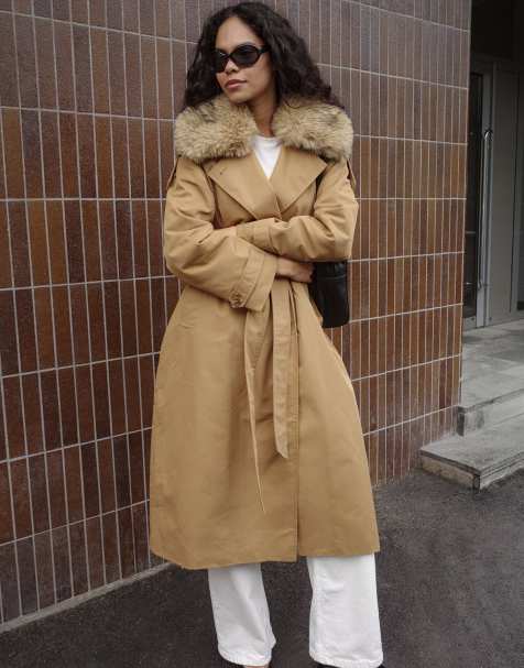 NA-KD Faux fur detail trenchcoat in beige - view 1