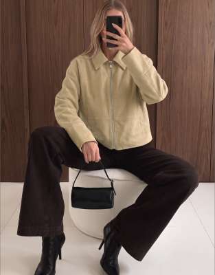 Beige 2