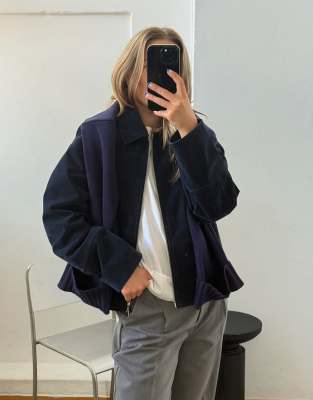 Zip Front 4