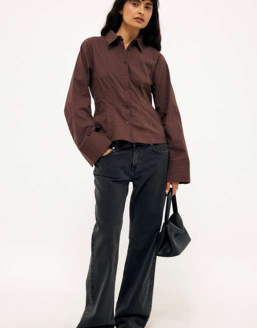 NA-KD Fitted wide cuff shirt in brown, 4 of 4
