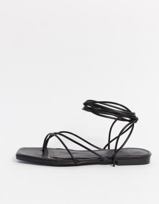 black strappy sandals