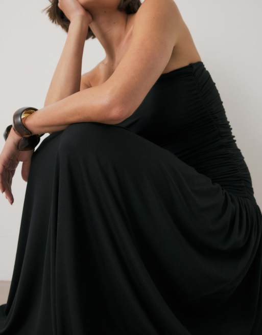 NA-KD – Fließendes Maxi-Schlauchkleid in Schwarz, 4 von 5