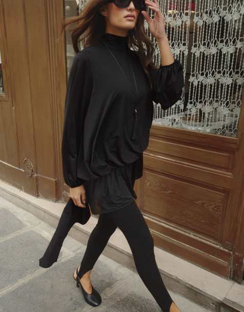 NA-KD Flowy balloon sleeve top in black - view 1