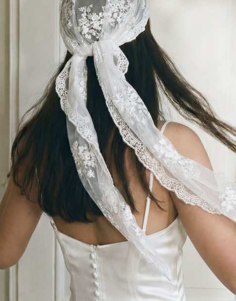NA-KD - Foulard triangle en dentelle - Blanc - view 1