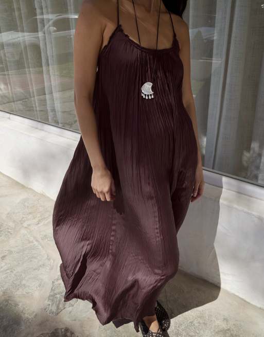NA-KD Gathered volume strap dress in brown, 3 of 5