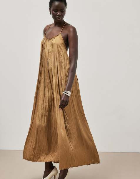 NA-KD Gathered volume strap dress in khaki green - view 1