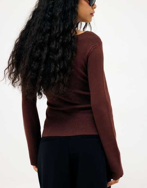 NA-KD haut en maille asymétrique boutonné marron, 2 de 5
