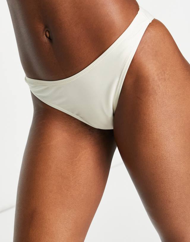 NA-KD - high cut bikini bottom in off white - cream