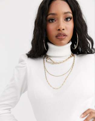 NA-KD – Sweatshirt mit hohem Ausschnitt und Schultern in Puff-Optik in gebrochenem Weiß Weiß