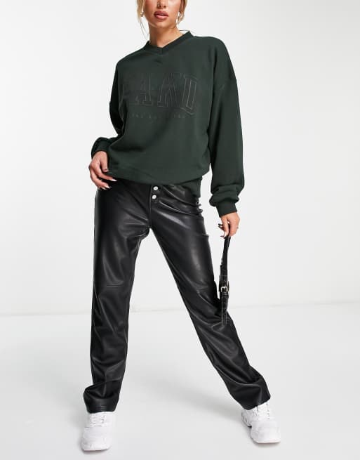 NA-KD - Imitatieleren broek met knopen aan de voorkant in zwart, 4 van 4