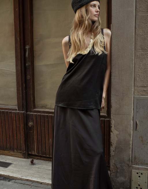NA-KD jupe longue en satin noire, 4 de 5