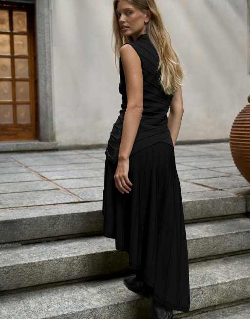 NA-KD jupe midi en maille côtelée asymétrique noire, 2 de 5
