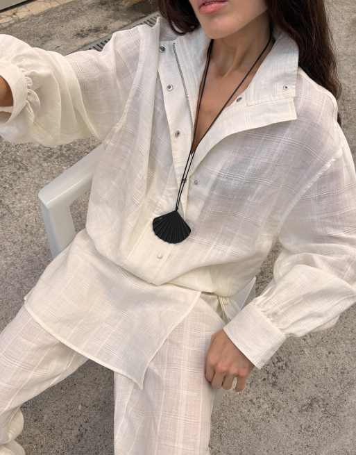 NA-KD karierte Jacke in Wollweiß, 3 von 5