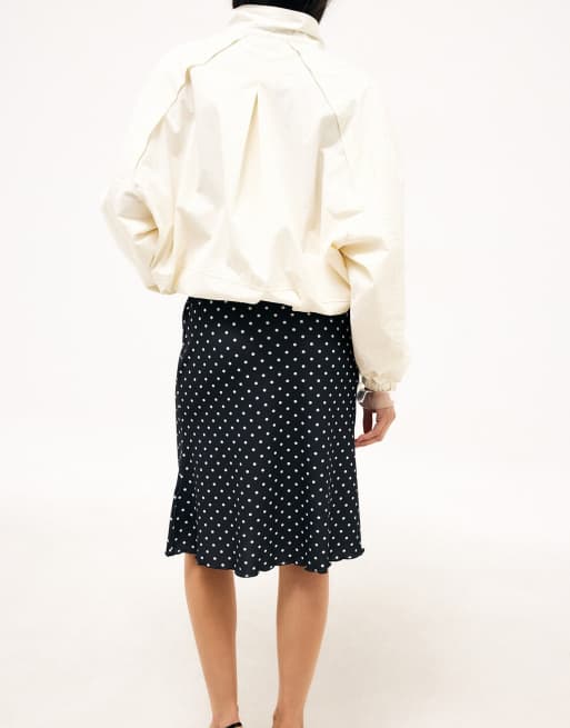 NA-KD Knee length jersey skirt in white dots, 2 of 5