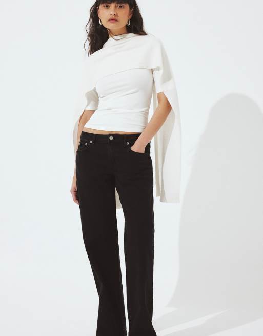NA-KD – Lane – Jeans in verwaschenem Schwarz mit niedrigem Bund, 2 von 5