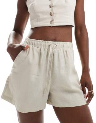 Na-kd Linen Shorts In Beige-neutral