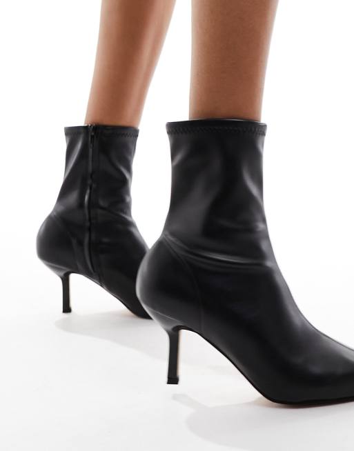 Low heel best sale sock boots