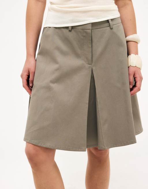 NA-KD Low waist knee length skirt in khaki green, 3 of 3
