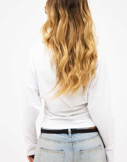 NA-KD Marked waist long sleeve jersey top in white, 2 of 5