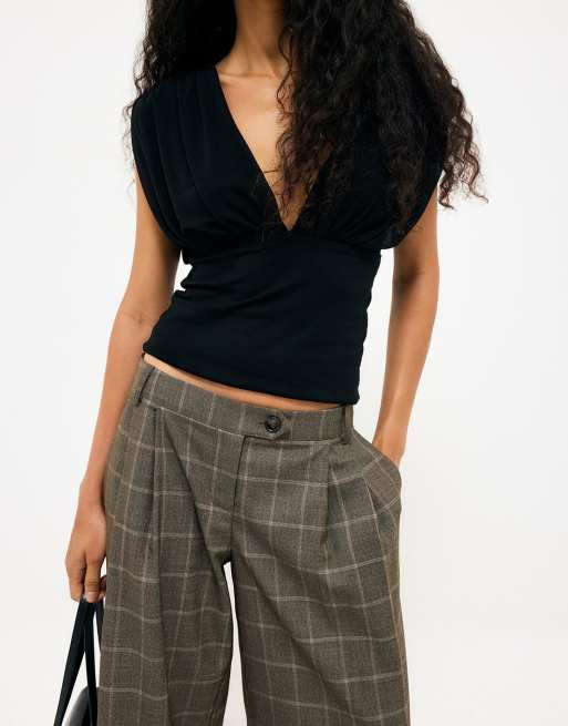 NA-KD Mid waist checked trouser in brown, 3 of 5
