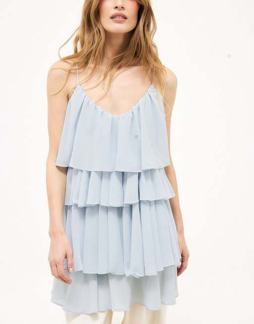 NA-KD Mini-Kleid mit Rüschen, Plissee und Trägern in Blau, 4 von 5
