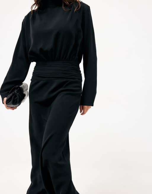 NA-KD Open back long sleeve maxi dress in black, 3 of 5