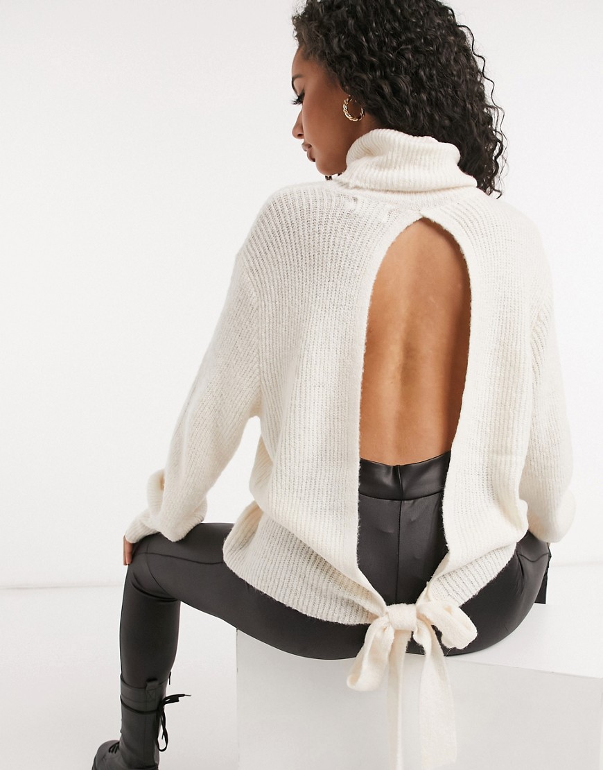 Na-kd Open Back Sweater With Tie Detail In Off White