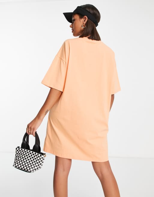 NA-KD – Orange t-shirtklänning i minilängd, 2 av 4