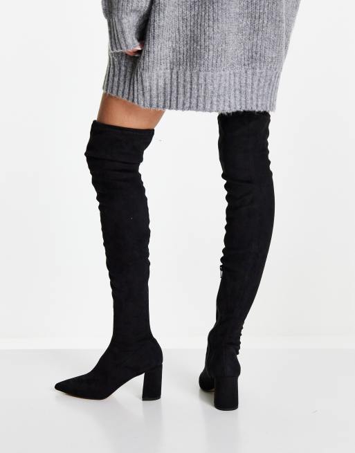 NA KD Overknee Stiefel aus Wildlederimitat in Schwarz ASOS