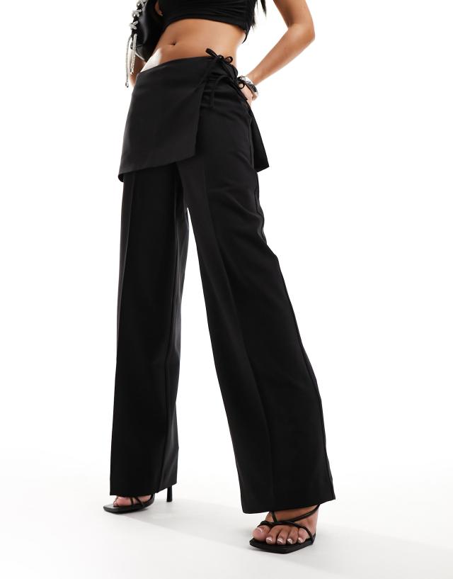 NA-KD - overlapped detail trousers in black