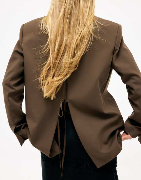 NA-KD – Oversize-Blazer in Hellbraun mit Bindedetail am Rücken - view 1