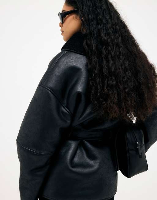 NA-KD Oversize-Bonded-Jacke mit Gürtel in Schwarz, 3 von 5