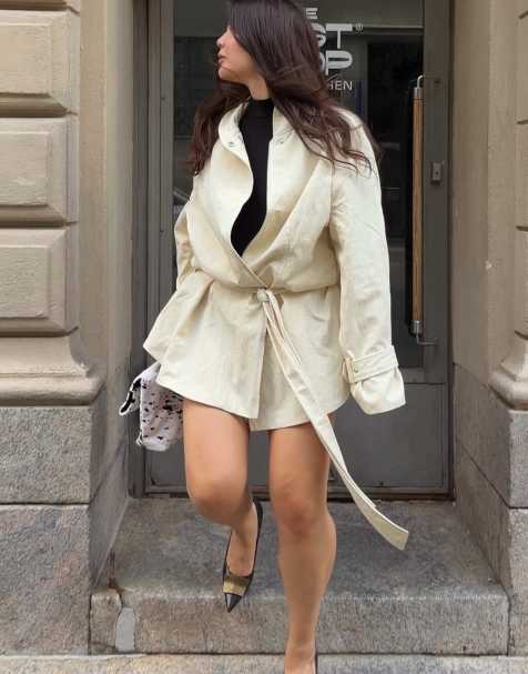 NA-KD Oversize-Jacke mit Gürtel in Hellgelb - view 1