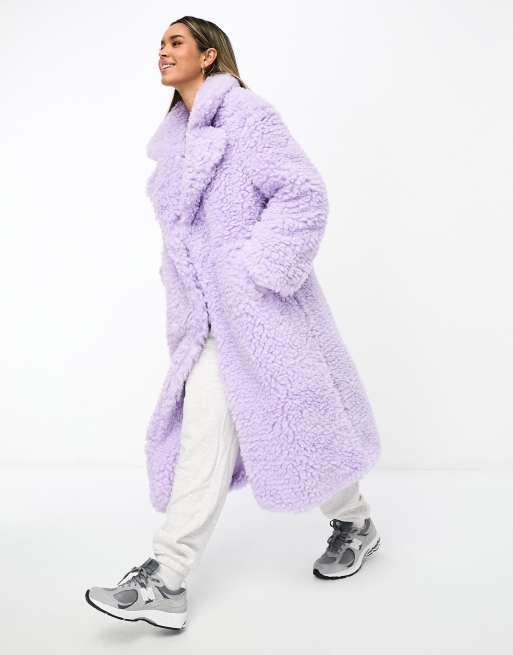 NA-KD – Oversize-Mantel aus Teddyfell in Flieder, 4 von 4