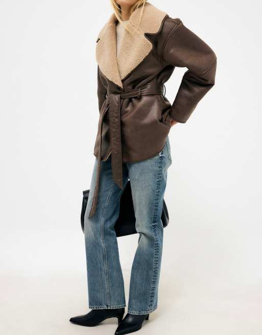 NA-KD Oversized belted bonded jacket in brown, 4 of 5