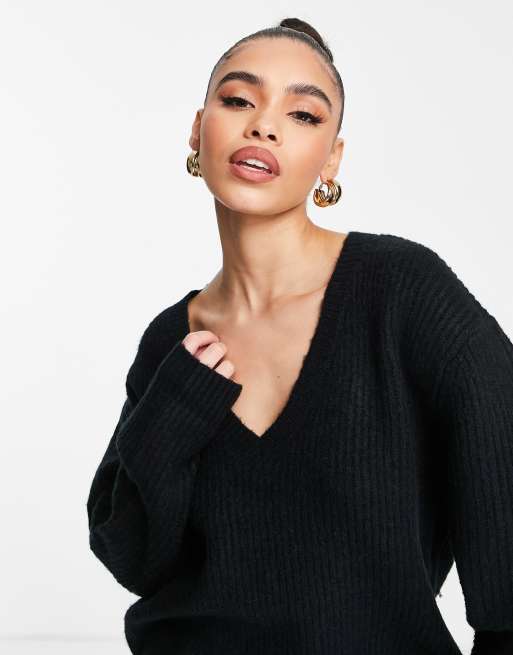 V neck hot sale jumper black