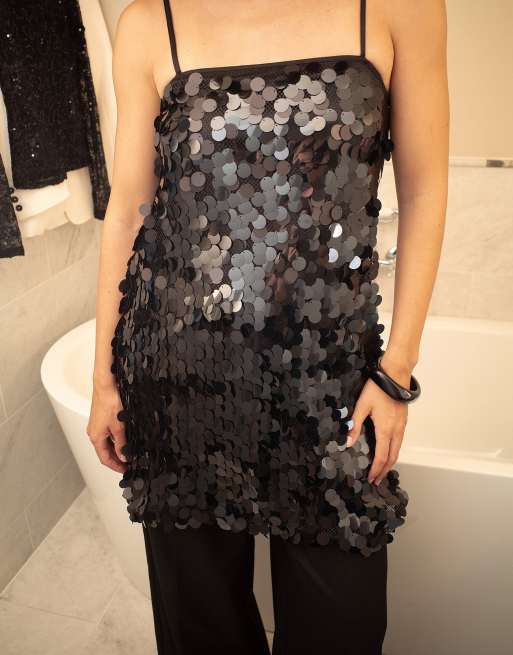 NA-KD Pailletten-Minikleid mit Trägern in Schwarz, 4 von 5