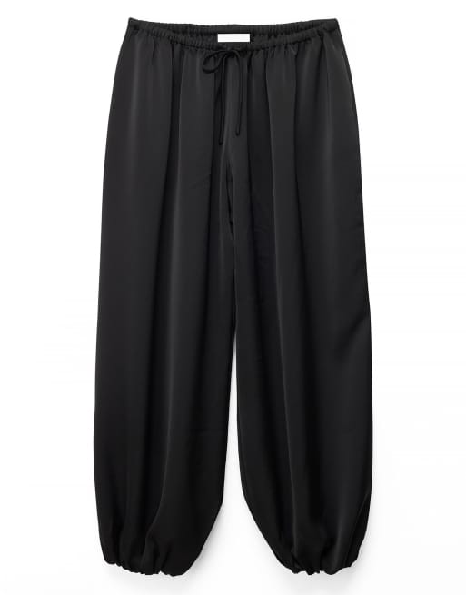 NA-KD pantalon ballon en satin noir, 4 de 5