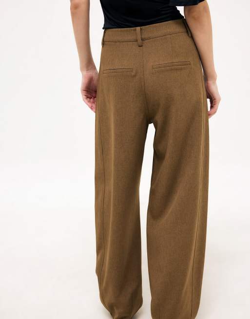 NA-KD pantalon barrel relaxed marron foncé, 2 de 5