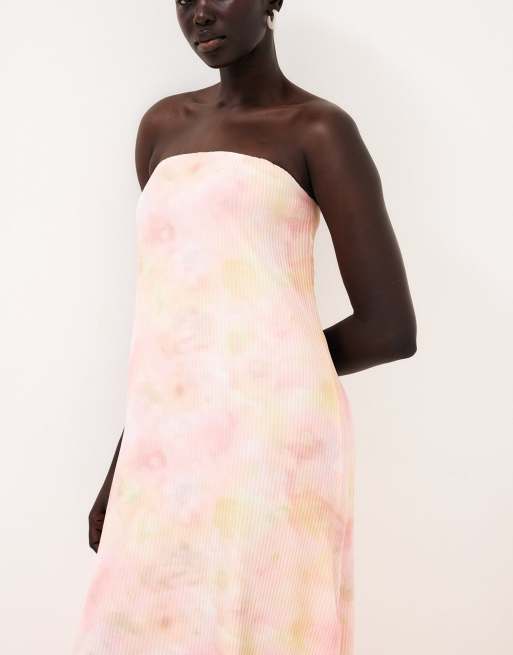 NA-KD Plissee-Maxikleid mit Bandeau-Ausschnitt und Mohnblumenmuster, 4 von 5