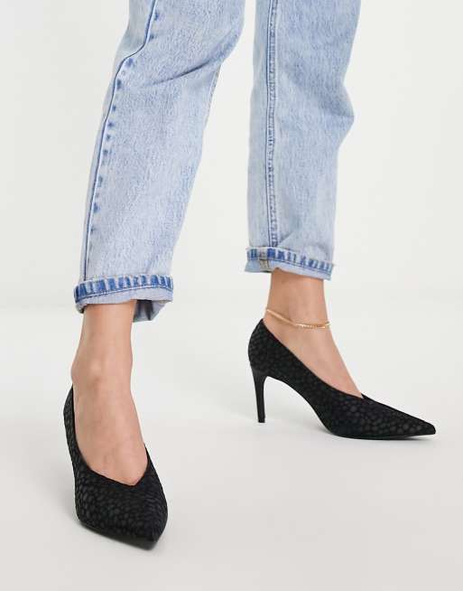 V cut sale pumps