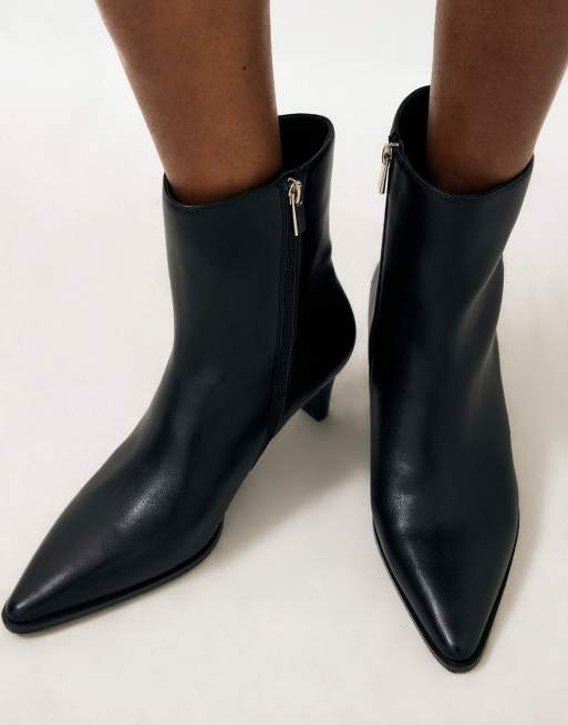 NA-KD Pointy ankle boots in black, 2 of 4