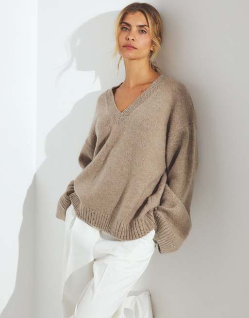 NA-KD pull en maille à col V en mélange de laine beige chiné, 2 de 5