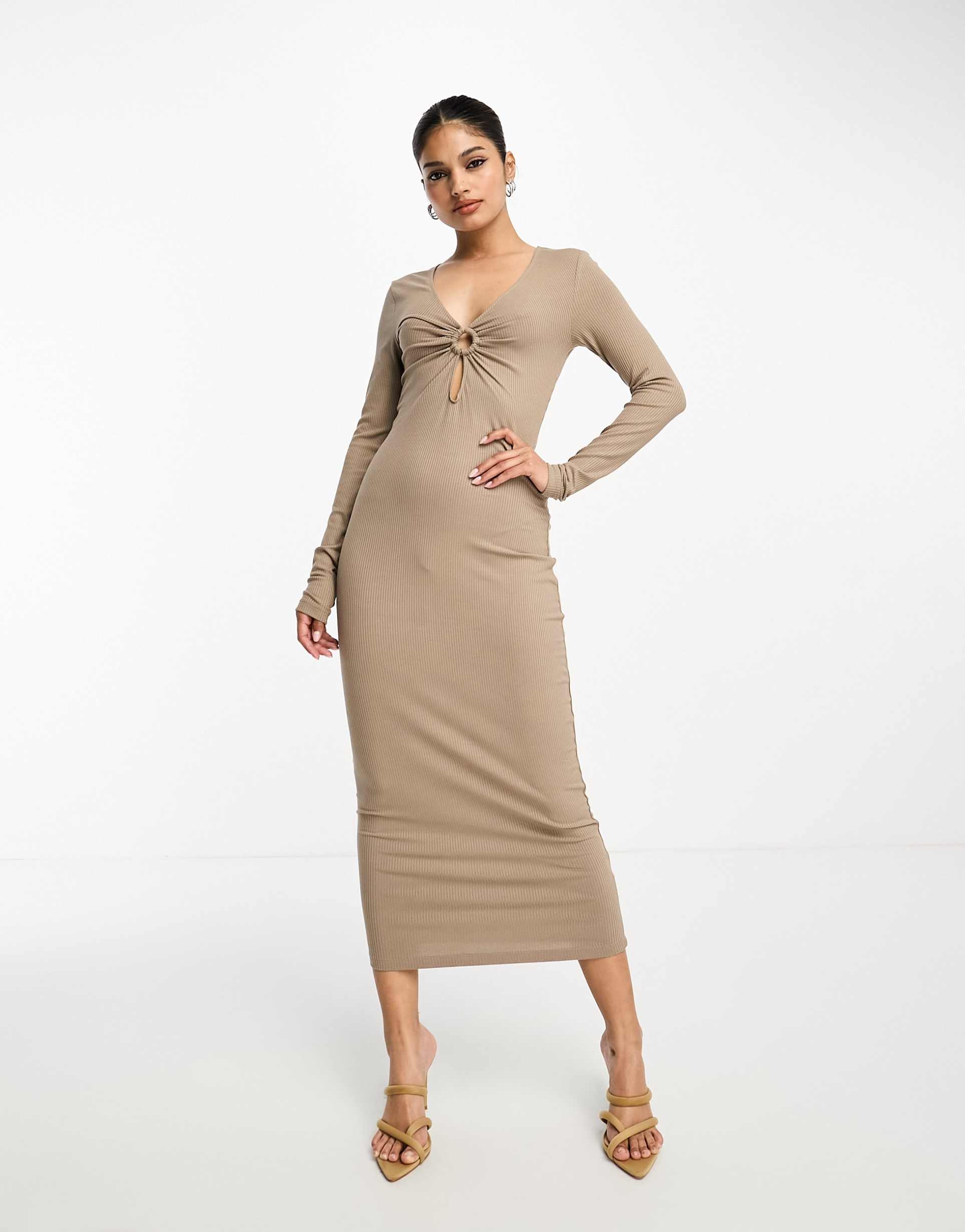 na-kd ring detail cut out midi dress in beige