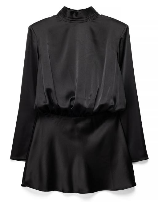 NA-KD robe courte en satin avec détail au dos noire, 4 de 5