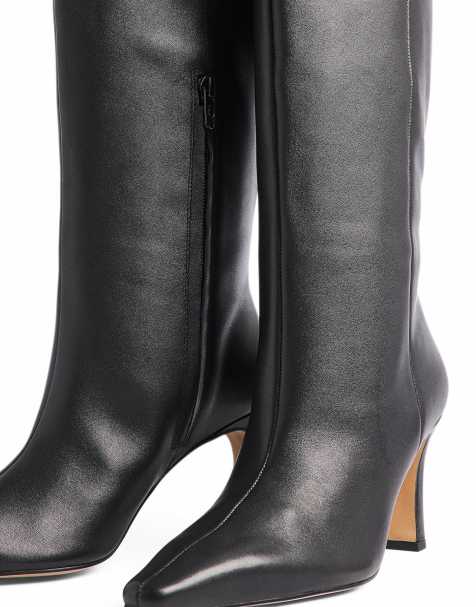 NA-KD schmale kniehohe Lederstiefel mit spitzer Zehenpartie in Schwarz - view 1